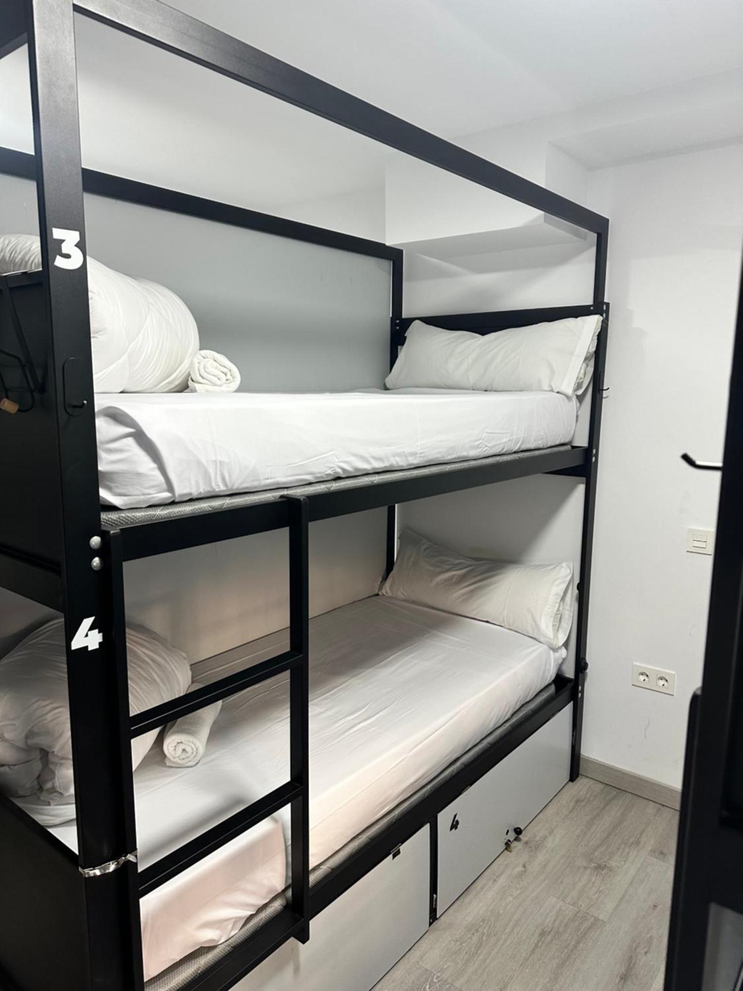 Be Happy Hostel 内尔哈 外观 照片