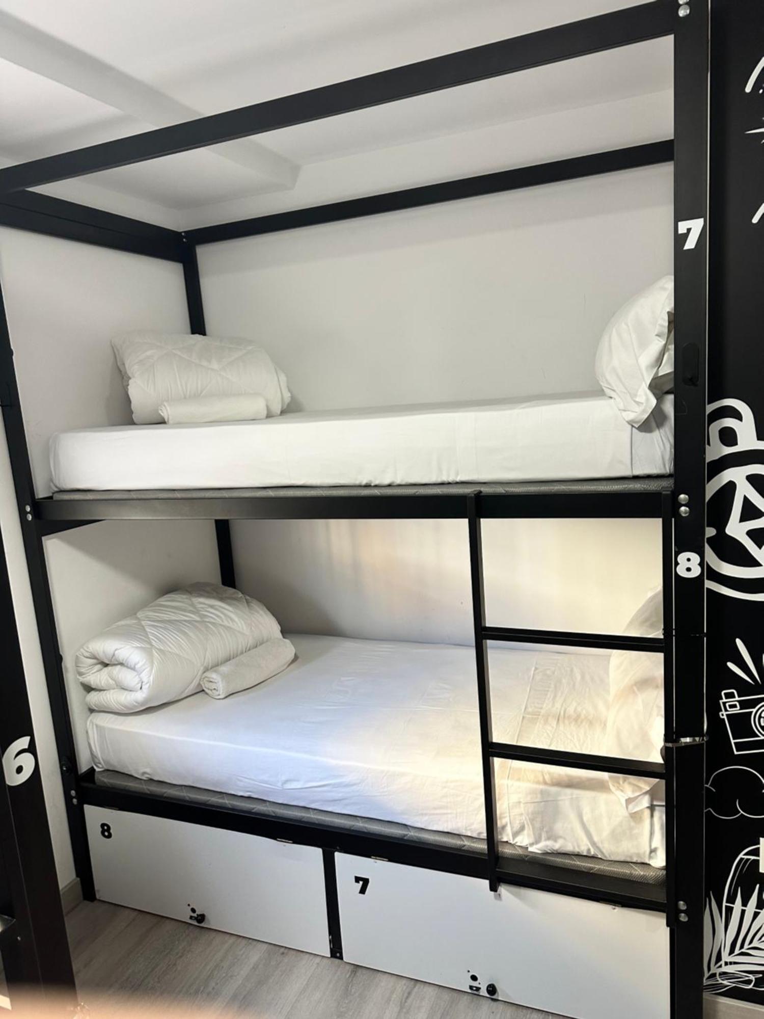 Be Happy Hostel 内尔哈 外观 照片